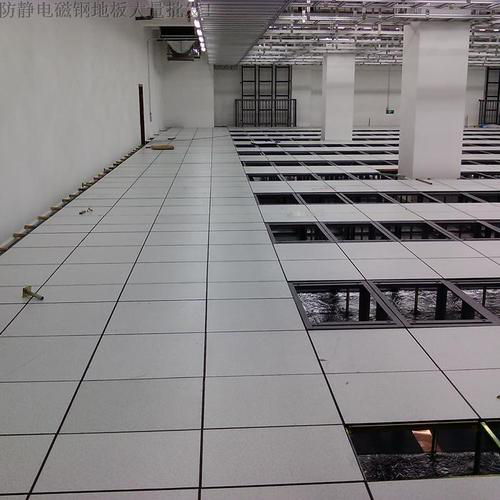  Which kind of anti-static floor is more appropriate 